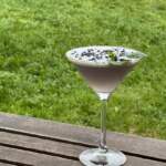 Lawendowe Martini (gin, cytryna, lawenda, mięta, pianka) | 175 ml